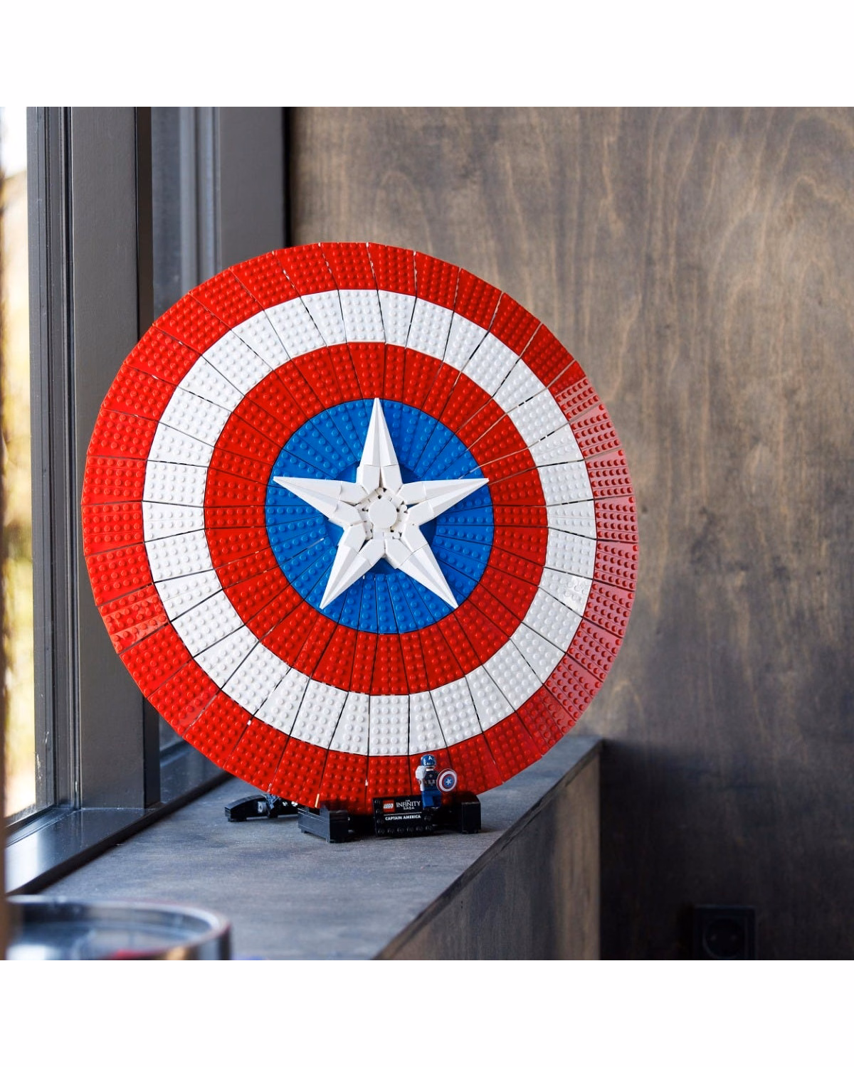 LEGO® 76262 Marvel Captain America's Shield Avengers Set - 4